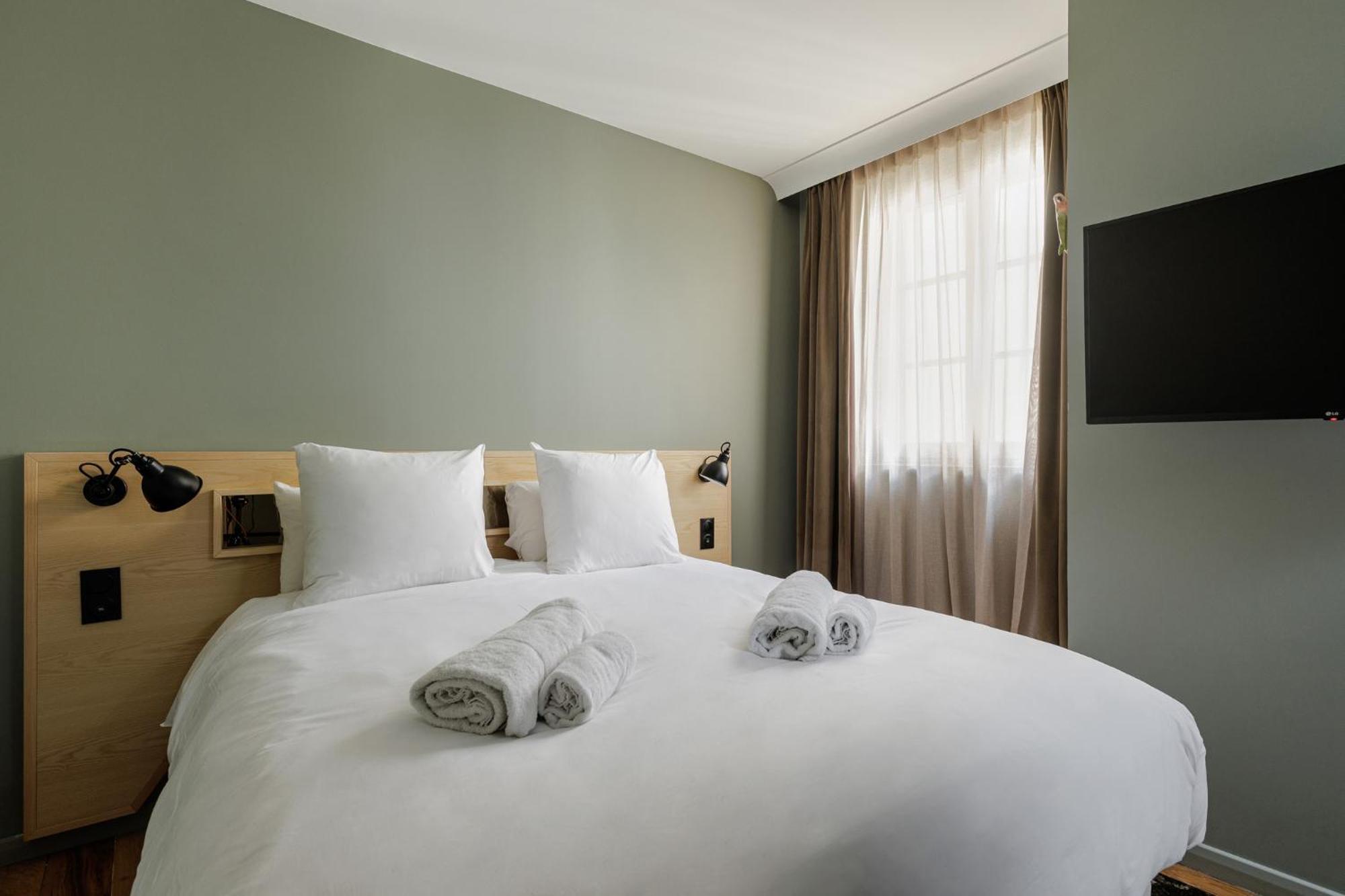 Hotel Des Sept - Entree Autonome, Reception En Ligne - Encore Mieux Orleans Luaran gambar