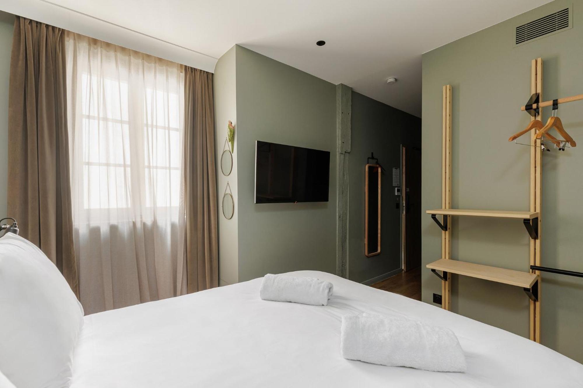 Hotel Des Sept - Entree Autonome, Reception En Ligne - Encore Mieux Orleans Luaran gambar