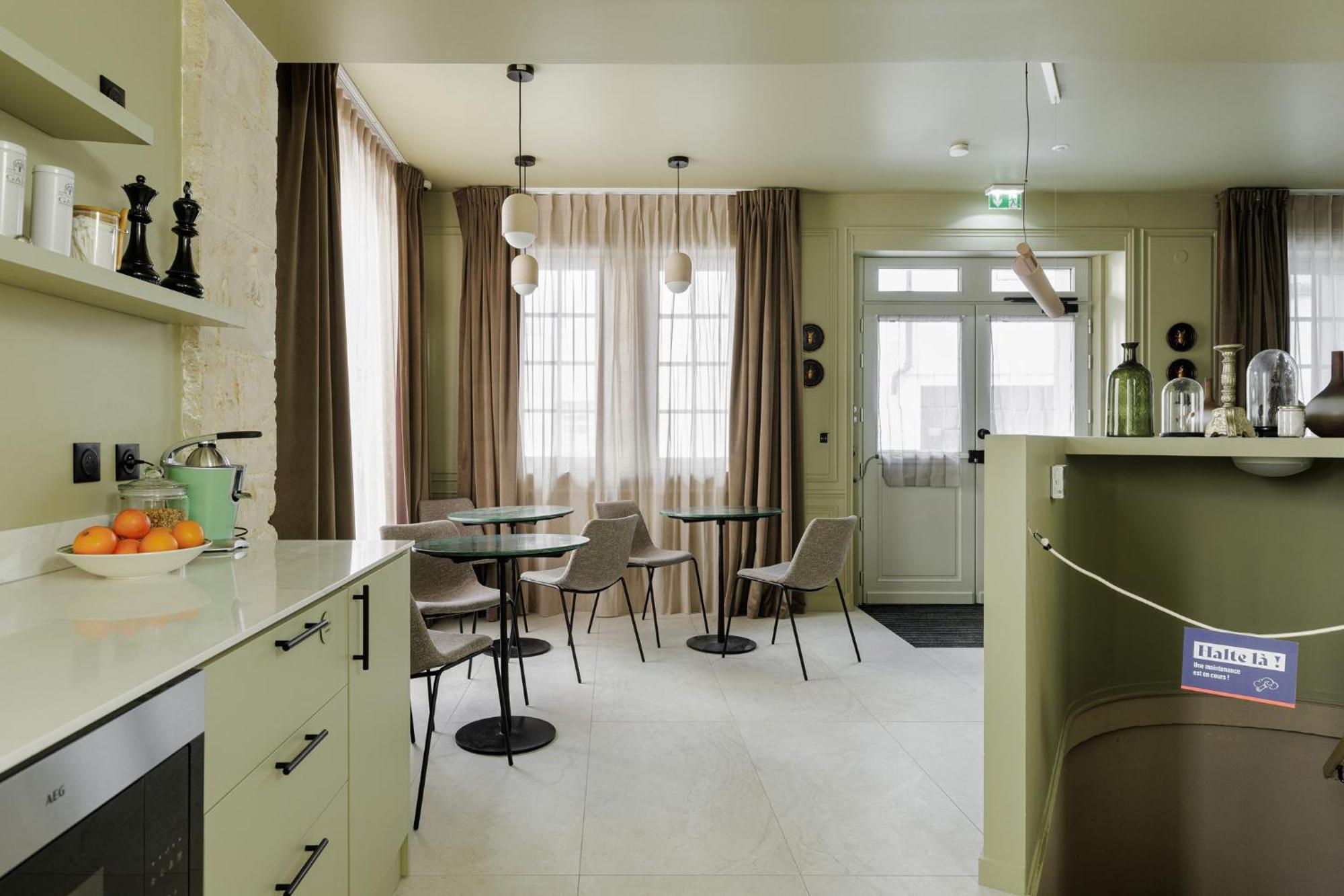 Hotel Des Sept - Entree Autonome, Reception En Ligne - Encore Mieux Orleans Luaran gambar